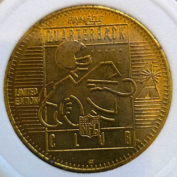 Dave Brown #17 New York Giants 1996 Pinnacle QB Club Vintage NFL Coin - Picture 4 of 4